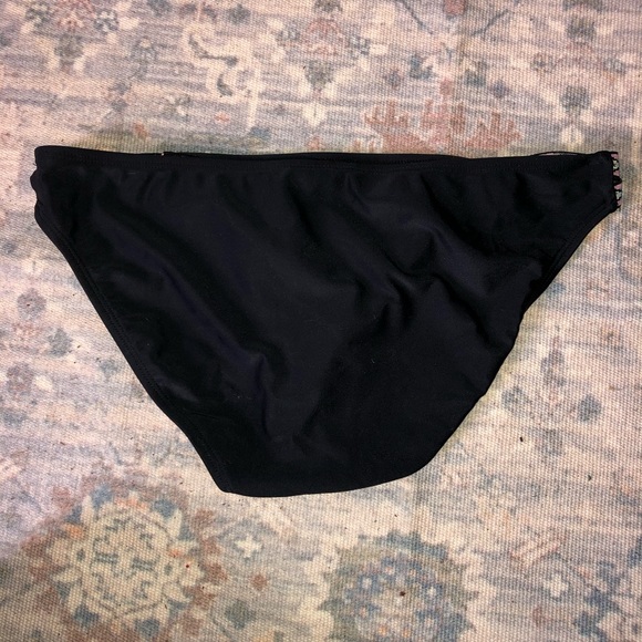 Bikini Set - Picture 5 of 8